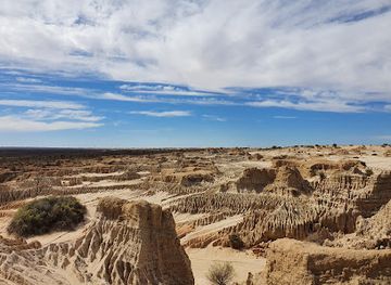 australia/mallee/attraction/red-top-lookout-and-boardwalk