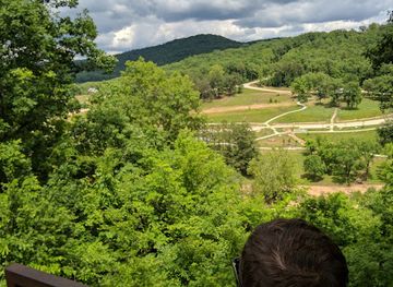 missouri/elephant-rocks-state-park/attraction/roger-pryor-pioneer-backcountry