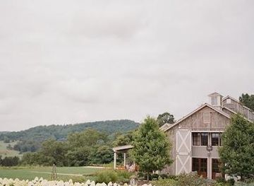 virginia/charlottesville/attraction/pippin-hill-farm-vineyards