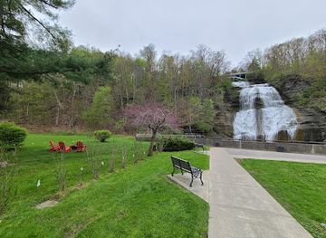 new-york/watkins-glen/attraction/world-war-ii-memorial