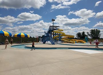 minnesota/red-river-valley/attraction/river-springs-water-park