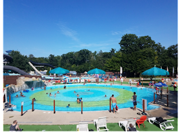 Water Country Water Park