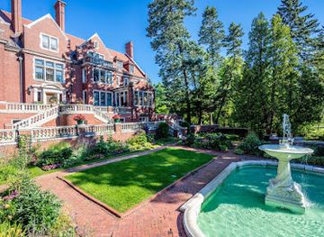 minnesota/duluth/attraction/glensheen-mansion