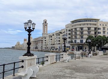 italy/bari/attraction/blue-sky-wheel