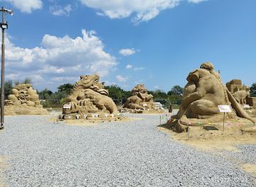 bulgaria/sunny-beach/attraction/the-sea-garden