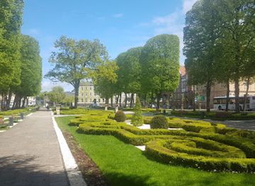 poland/słupsk/attraction/zabytkowa-aleja-h-sienkiewicza