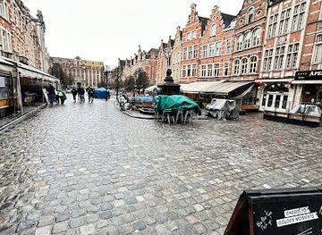 belgium/leuven/attraction/waterpomp-markt