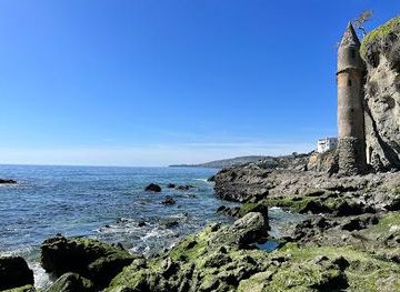 california/laguna-beach/attraction/pirate-tower