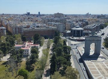 spain/castile-la-mancha/attraction/arcos-de-moncloa
