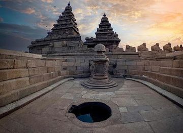 india/mahabalipuram/attraction/vishnu-tourist-guide-mamallapuram