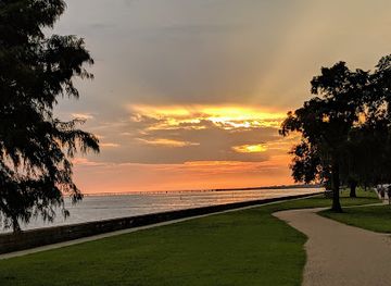 louisiana/northshore/attraction/northshore-lakefront