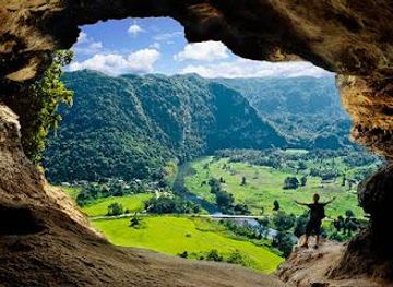 puerto-rico/dorado/attraction/cueva-ventana