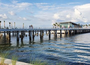 florida/st-petersburg/attraction/st-pete-pier