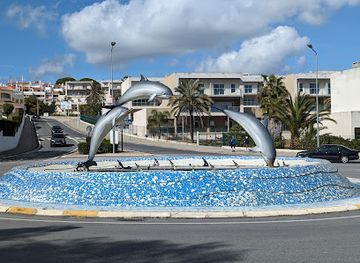 portugal/vilamoura/attraction/dolphin-roundabout