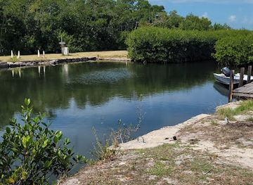 florida/islamorada/attraction/green-turtle-hammock-dinghy-dock