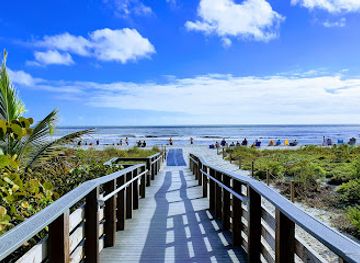 florida/sanibel-island/attraction/tarpon-bay-beach