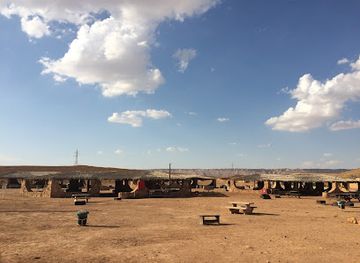 israel/negev-desert/attraction/ramon-geological-park-reserve