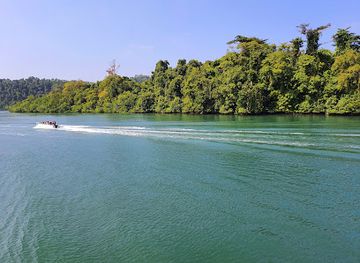 india/andaman-and-nicobar-islands/attraction/baratang-island