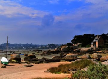 france/côte-de-granit-rose/attraction/la-perle-de-tregastel