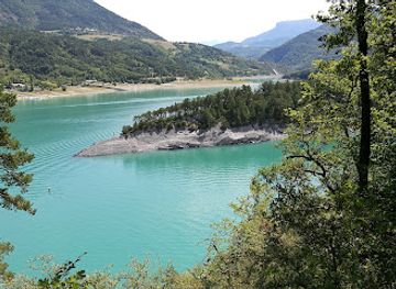 france/vercors-regional-natural-park/attraction/passerelle-himalayenne-de-l-ebron