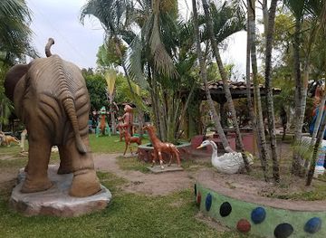 honduras/comayagua-valley/attraction/water-parks-my-little-paradise