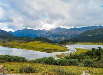 india/arunachal-pradesh/attraction/panga-teng-tso-lake