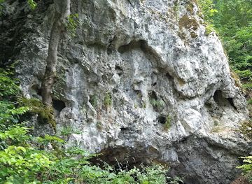 germany/hohenzollern-castle/attraction/hollenstein-burladingen