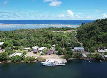 micronesia/kosrae-island/attraction/wiya-bird-cave