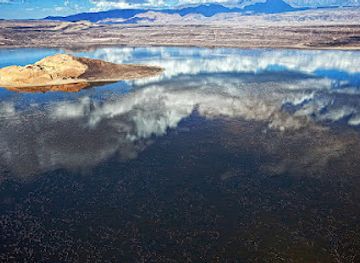 kenya/lake-turkana/attraction/cathedral-rock