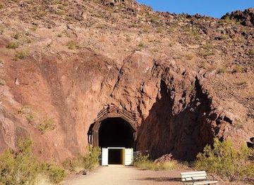 nevada/clark-county/attraction/historic-railroad-hiking-trail