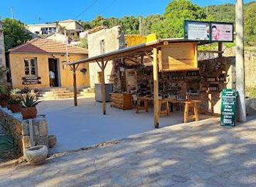 greece/zakynthos/attraction/old-olive-tree