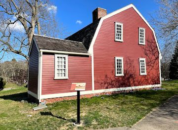 rhode-island/narragansett-bay/attraction/betsey-williams-cottage