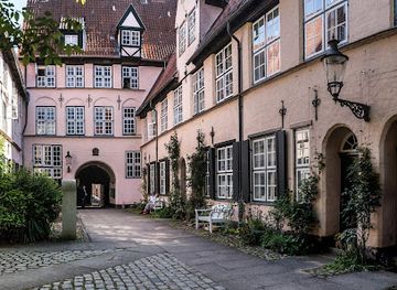germany/lubeck/innenstadt/attraction/fuchtingshof