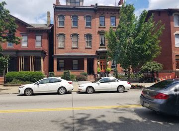 pennsylvania/pittsburgh/strip-district/attraction/national-aviary