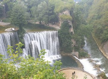 bosnia-and-herzegovina/central-bosnia/attraction/latin-bridge