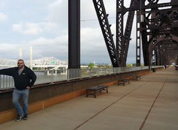 kentucky/louisville/attraction/big-four-bridge