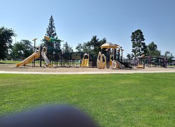 california/bakersfield/attraction/beach-park