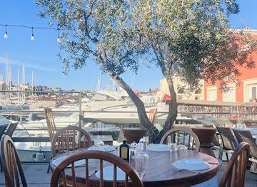 turkiye/cesme/attraction/sade-cesme-marina