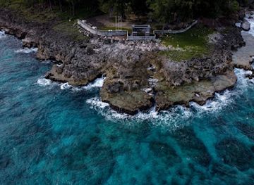 palau/jellyfish-lake/attraction/peleliu-peace-memorial-park
