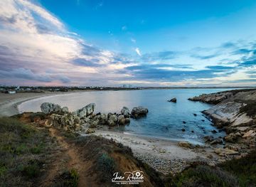 portugal/peniche/attraction/praia-das-cebolas