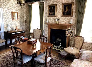 south-africa/port-elizabeth/attraction/no-7-castle-hill