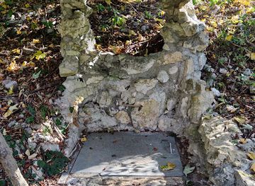 hungary/pilis-mountains/attraction/szent-ozseb-barlang