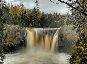 minnesota/tettegouche-state-park/attraction/illgen-falls