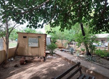 the-gambia/baboon-island/attraction/freedom-tree-monument