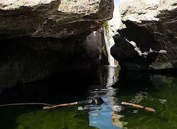 united-arab-emirates/fujairah/attraction/hatta-natural-pool