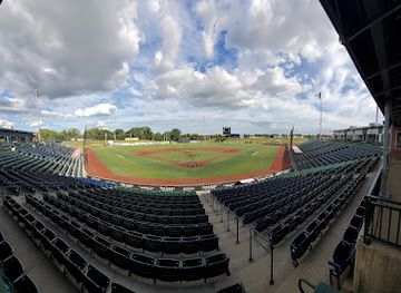illinois/corn-belt/attraction/the-corn-crib
