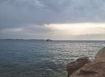 slovenia/portoroz/attraction/nwo-mural