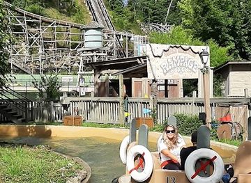 tennessee/dollywood/attraction/dolly-s-tennessee-mountain-home