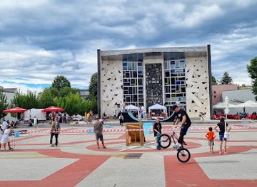 slovenia/velenje/attraction/josip-broz-tito-statue