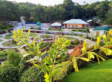 philippines/chocolate-hills/attraction/sikatuna-mirror-of-the-world
